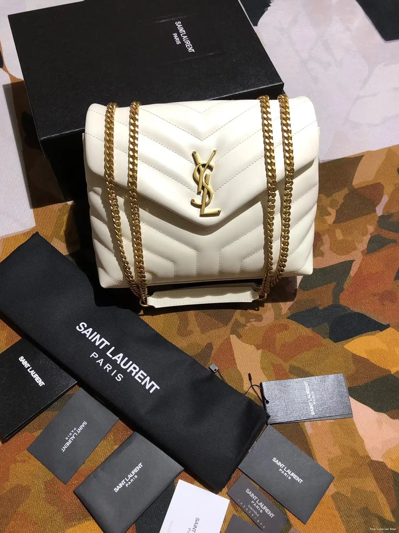 YSL SMALL LOULOU 0629
